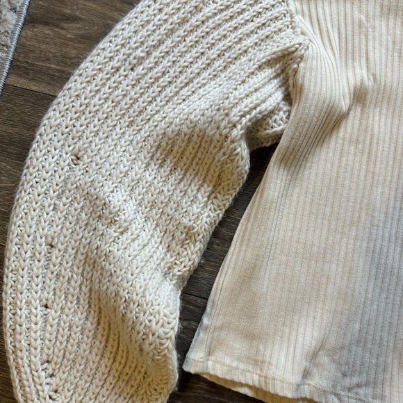 ZARA ribbed top with sweater knit sleeves - Picture 4 of 7